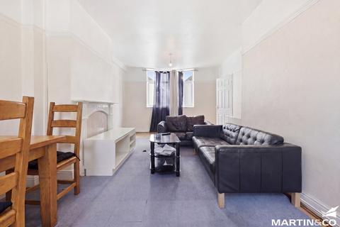 3 bedroom semi-detached house for sale, Springfield Park Avenue, Chelmsford