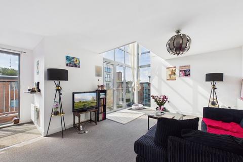 3 bedroom apartment for sale, Cameronian Square, Worsdell Drive, Quayside