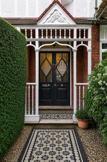 undefined, Fordhook Avenue, Ealing, W5
