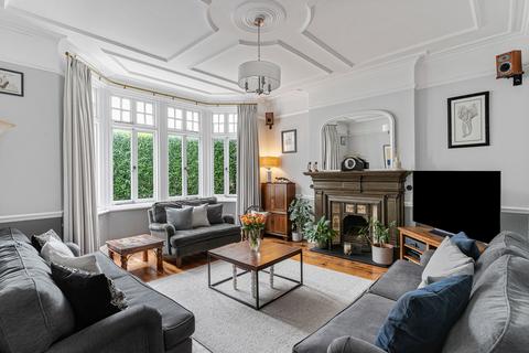 undefined, Fordhook Avenue, Ealing, W5