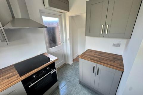 3 bedroom semi-detached house to rent, St Edmund Ave, Thurcroft, Rotherham