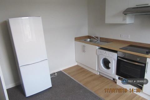 1 bedroom flat to rent, Clepington Road, Dundee, DD3