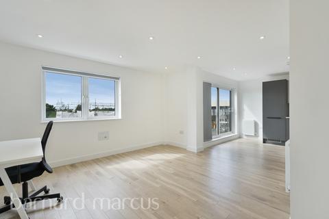 2 bedroom flat to rent, Windmill Lane, Hanwell