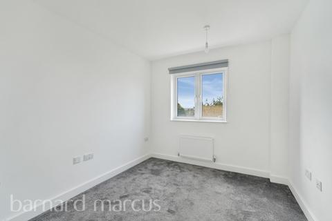 2 bedroom flat to rent, Windmill Lane, Hanwell