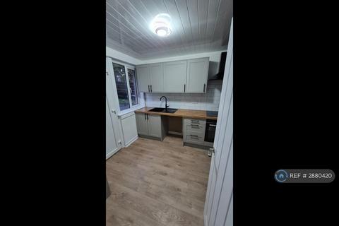 3 bedroom terraced house to rent, Fountainbleu Drive, Dundee, DD4