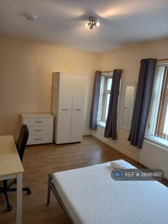 4 bedroom terraced house to rent, Tymawr Street, Swansea, SA1
