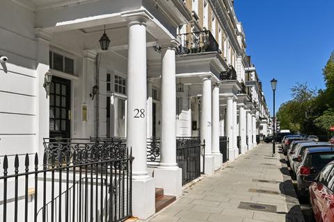 Onslow Gardens, South Kensington, London