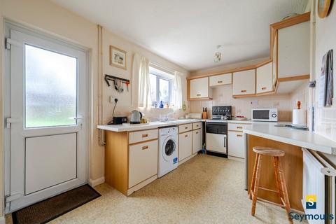 2 bedroom semi-detached house for sale, Cypress Road, Surrey GU1