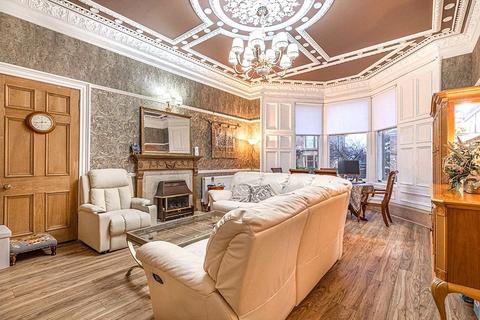 5 bedroom detached house for sale, Erskine Avenue, Dumbreck, Glasgow