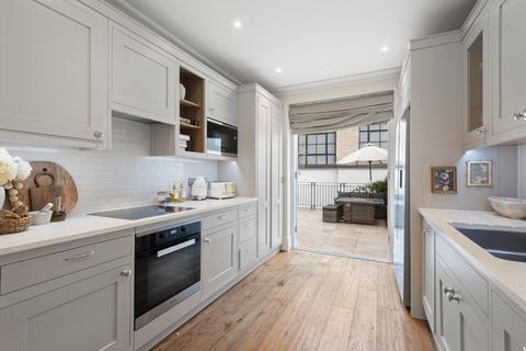 4 bedroom terraced house for sale, Trevor Square, London