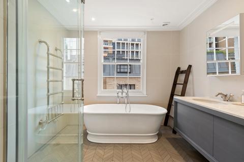 4 bedroom terraced house for sale, Trevor Square, London