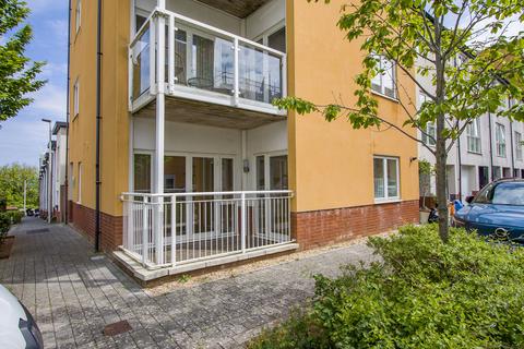 2 bedroom ground floor flat for sale, Wain Close, Penarth Heights, Penarth