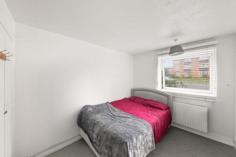 2 bedroom flat for sale, Burlington House, The Farmlands, Northolt