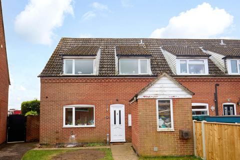 3 bedroom end of terrace house for sale, The Croft, Fakenham NR21