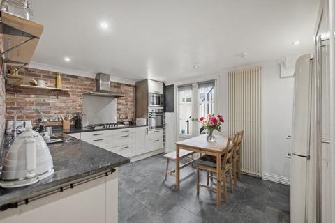 4 bedroom terraced house for sale, Bellevue Terrace, Southsea