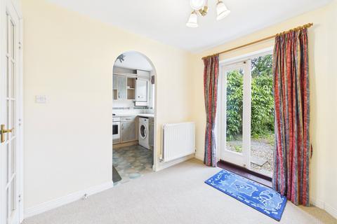 3 bedroom end of terrace house to rent, Gladstone Gardens, Hounslow