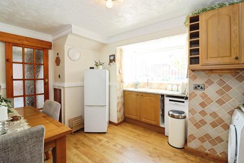 3 bedroom semi-detached house for sale, Rogers Avenue, Worksop, S80