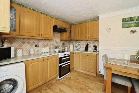 3 bedroom semi-detached house for sale, Rogers Avenue, Worksop, S80