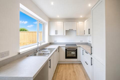 3 bedroom semi-detached house for sale, 69 Queens Crescent, Bodmin, PL31 1QP