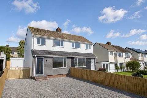 3 bedroom semi-detached house for sale, 69 Queens Crescent, Bodmin, PL31 1QP