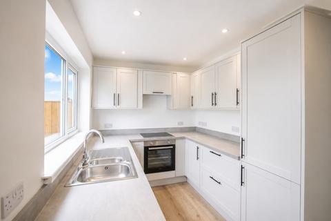3 bedroom semi-detached house for sale, 69 Queens Crescent, Bodmin, PL31 1QP