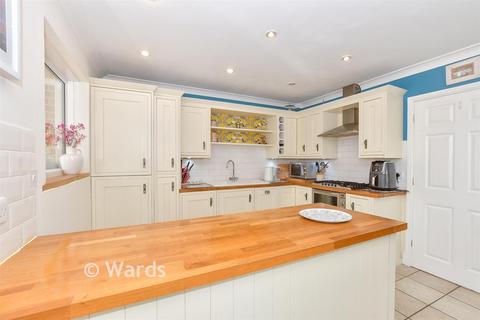 3 bedroom end of terrace house for sale, Vespasian Way, Ashford TN23