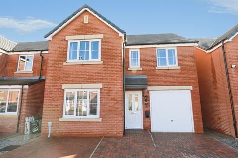 4 bedroom detached house for sale, Bunkers Hill, Stoke-on-Trent, ST7