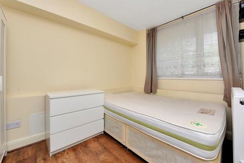 4 bedroom terraced house to rent, Lorrimore Road, Kennington,London SE17