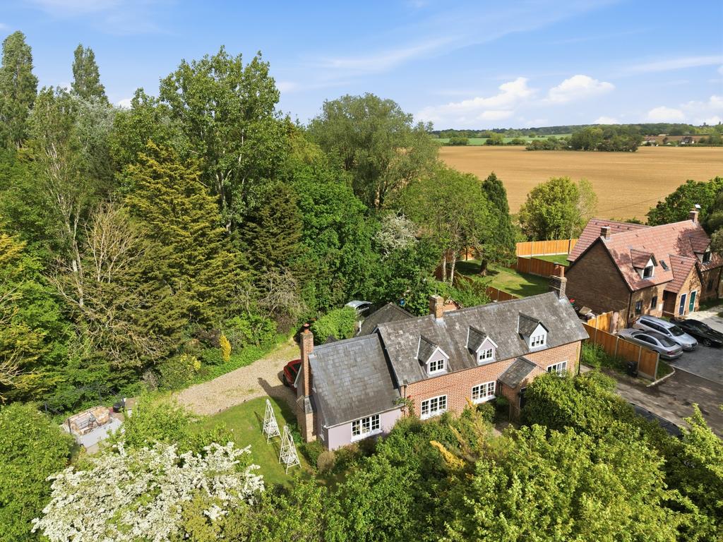 Ongar Road, Dunmow, CM6 3 bed semi-detached house for sale - £550,000
