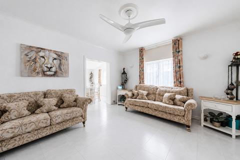 3 bedroom detached bungalow for sale, Avenue Road, Christchurch, BH23