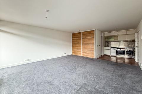 Studio for sale, Barbican, London, EC2Y