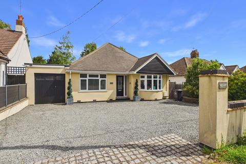 3 bedroom detached bungalow for sale, Newport Pagnell Road, Hardingstone, NN4 6ER