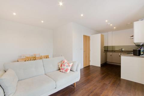 2 bedroom flat to rent, Old Devonshire Road, Balham, London, SW12