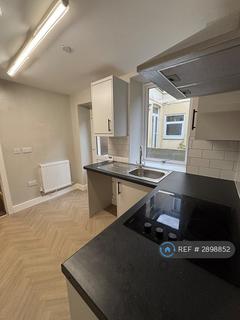 1 bedroom flat to rent, Six Bells, Abertillery, NP13