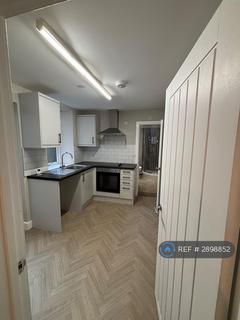 1 bedroom flat to rent, Six Bells, Abertillery, NP13