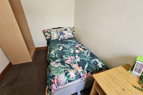 1 bedroom in a house share to rent, Cambridge Street - UBR