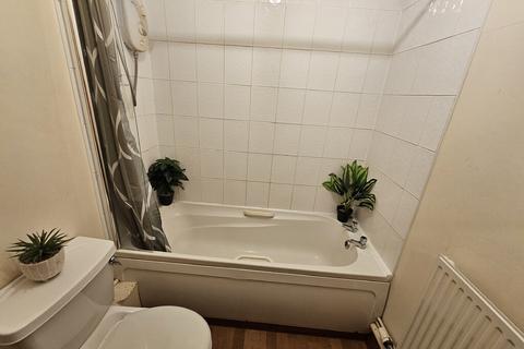 1 bedroom in a house share to rent, Cambridge Street - UFM