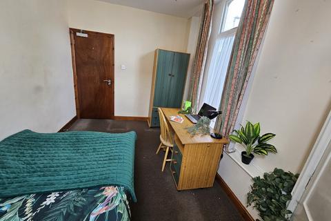 1 bedroom in a house share to rent, Cambridge Street - DM