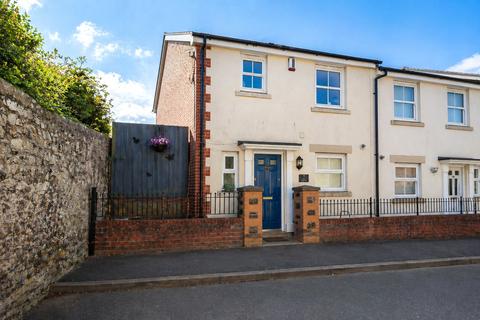 3 bedroom end of terrace house for sale, Boards Court, Bideford, Devon, EX39