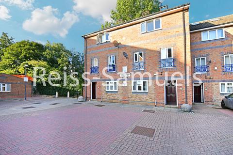 undefined, Ambassador Square, London E14