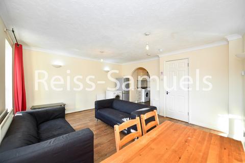 undefined, Ambassador Square, London E14