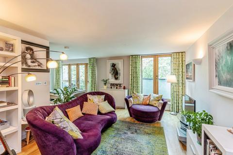 2 bedroom flat for sale, Hotwell Road, Bristol, Somerset, BS8