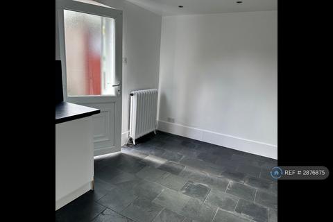 3 bedroom semi-detached house to rent, Worry Goose Lane, Rotherham, S60