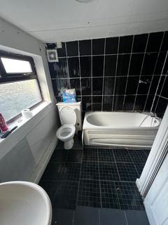 3 bedroom terraced house to rent, Murray Street, Stoke-on-trent ST6