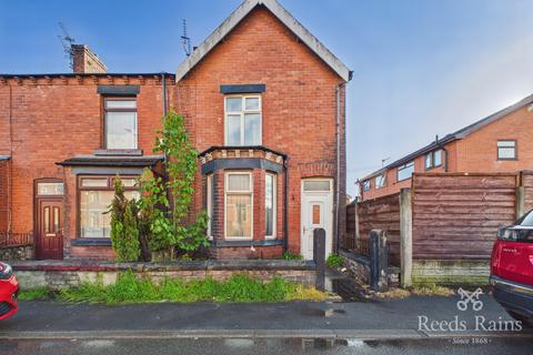 3 bedroom end of terrace house for sale, Warrington Road, Wigan WN3