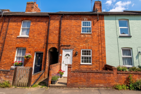 Terraced house - Greenfield Road, Newport Pagnell