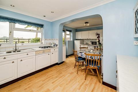 4 bedroom detached house for sale, Bowmans Close, Burnham, Slough