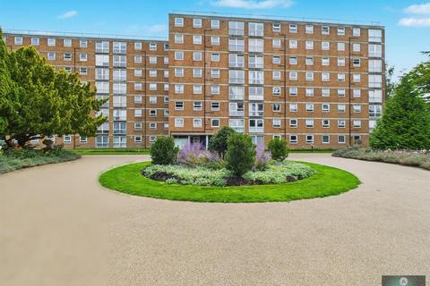 2 bedroom flat for sale, Milton Mount, Crawley RH10