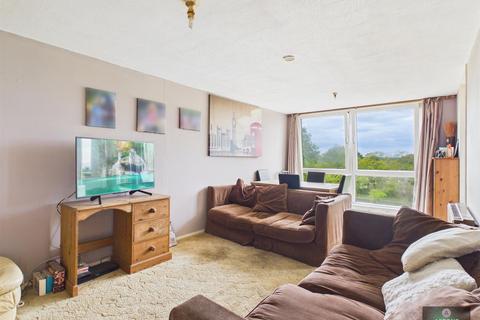 2 bedroom flat for sale, Milton Mount, Crawley RH10