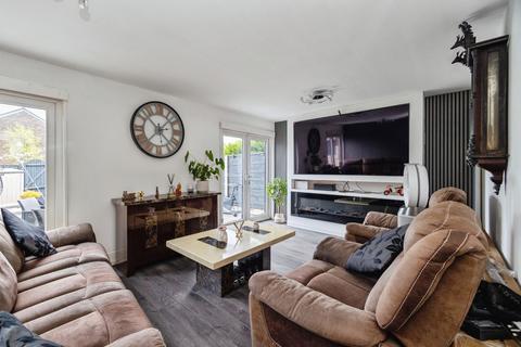 3 bedroom end of terrace house for sale, Woolton Close, Manchester, Greater Manchester, M40